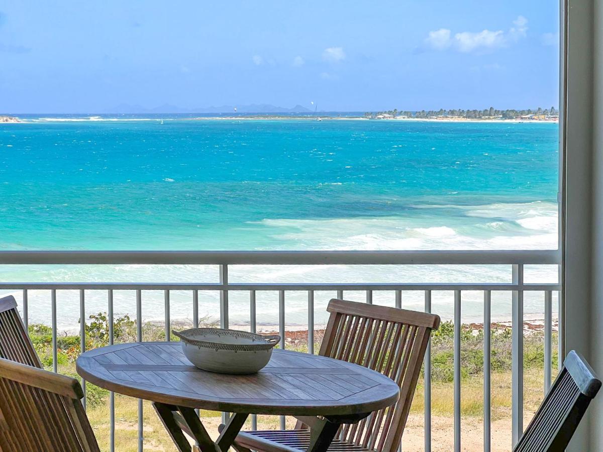 Front Line Unit 520 Ft2 - 48 M2, On Second Floor, Stunning Ocean View Apartment Cul de Sac Bagian luar foto