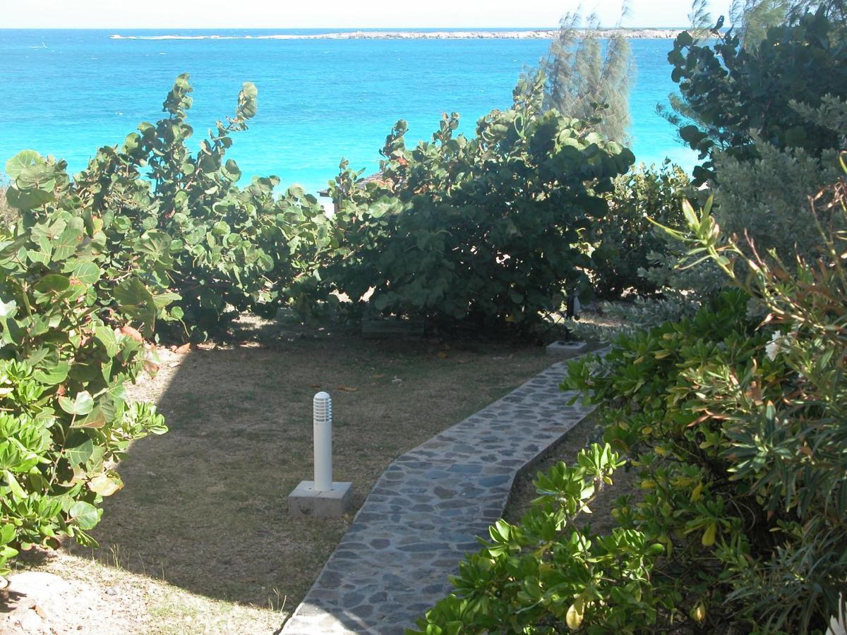 Front Line Unit 520 Ft2 - 48 M2, On Second Floor, Stunning Ocean View Apartment Cul de Sac Bagian luar foto